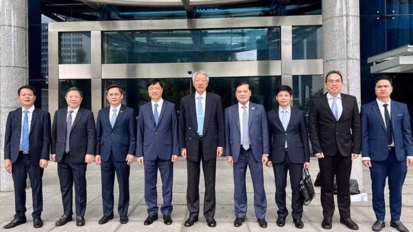 Tăng cường hợp tác trong lĩnh vực chuyển đổi số với Singapore
