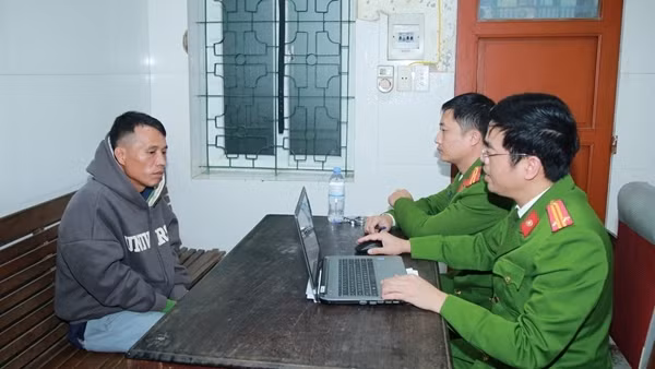 Gần 48 giờ đấu trí với tên cướp ngân hàng