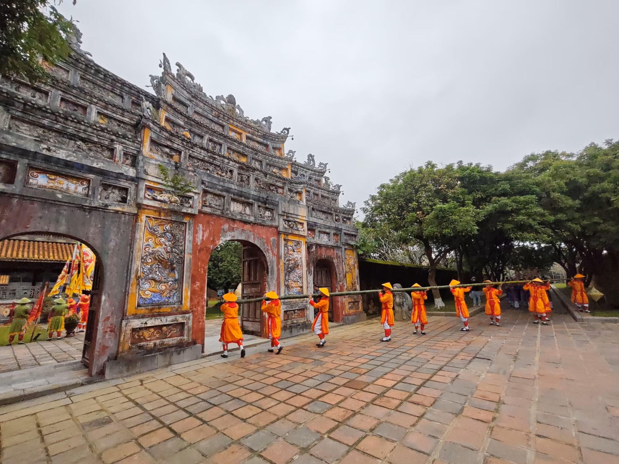 Tái hiện nghi lễ dựng nêu đón Tết trong Hoàng cung của triều Nguyễn -1