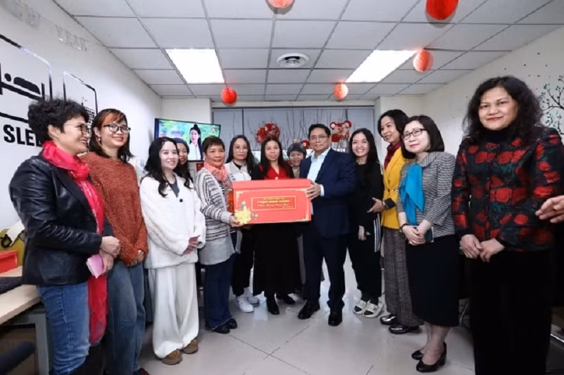 Thủ tướng chúc Tết cán bộ, phóng viên các cơ quan thông tấn, báo chí -0