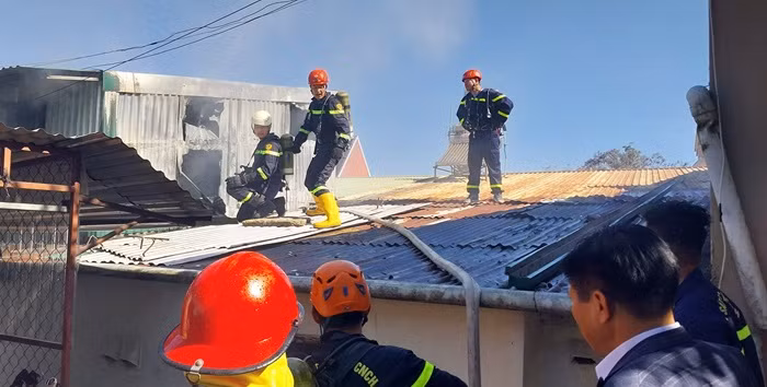 Cháy nhà, thiêu rụi tài sản ngày cận Tết -0