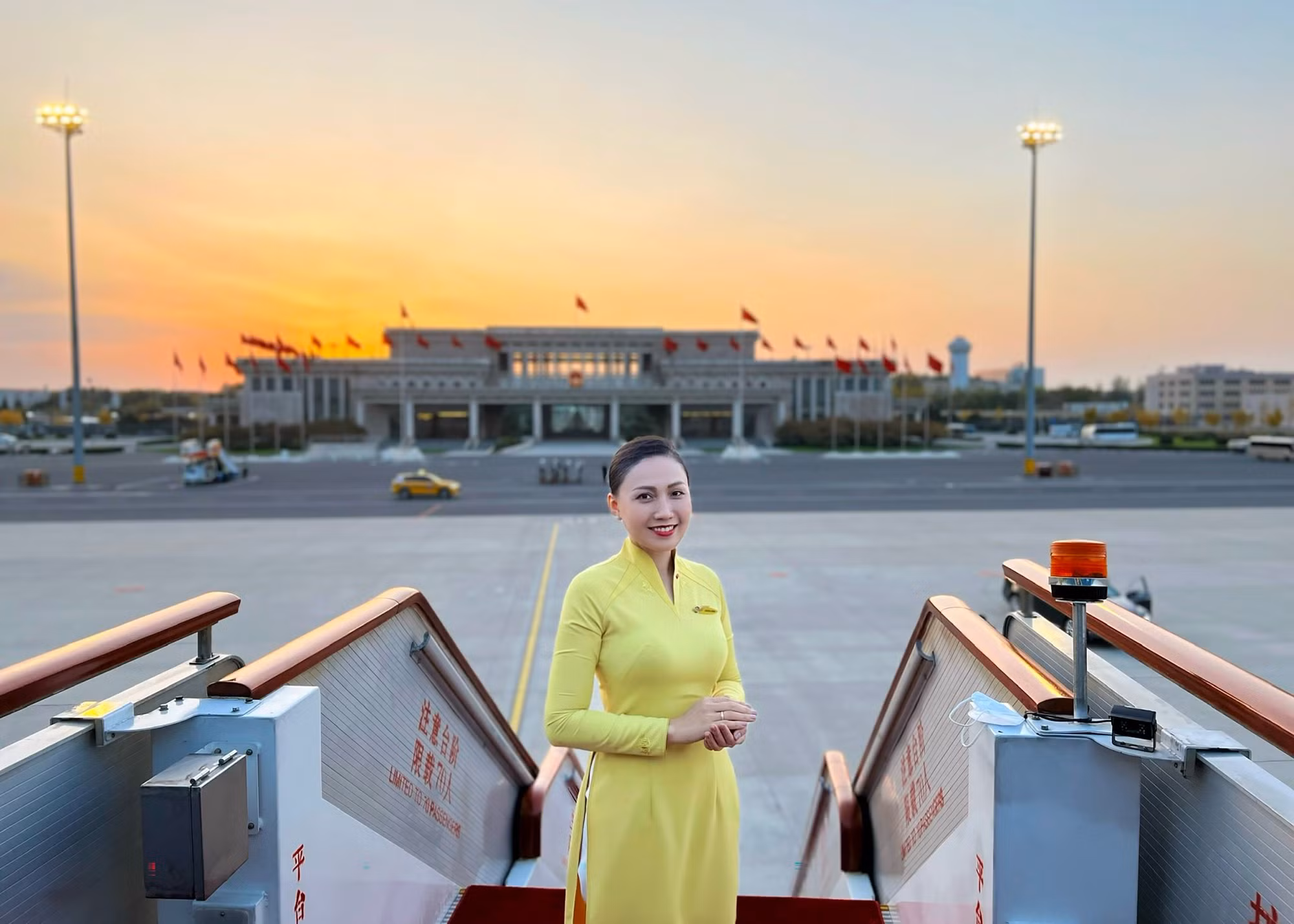Nhân viên hàng không và áp lực của người làm nghề ngày Tết -0