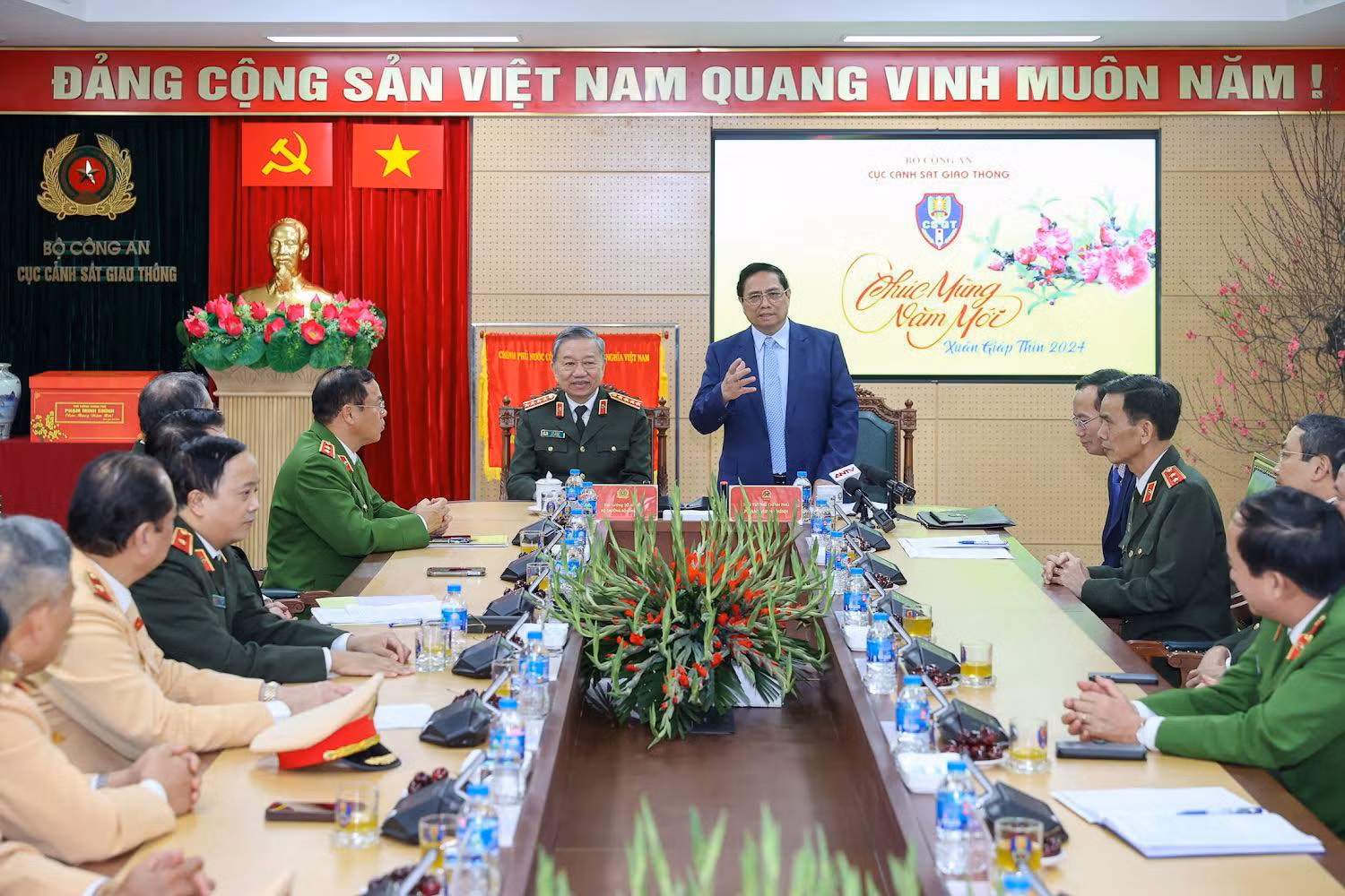 Chuyển đổi số trong công tác của CSGT là yêu cầu đột phá -0