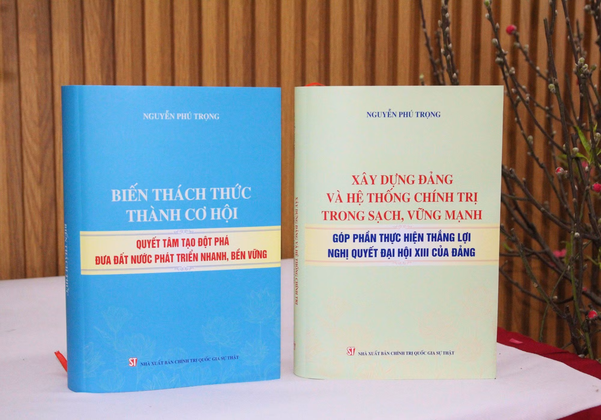 Xuất bản hai cuốn sách của Tổng Bí thư Nguyễn Phú Trọng nhân kỷ niệm 94 năm thành lập Đảng -0