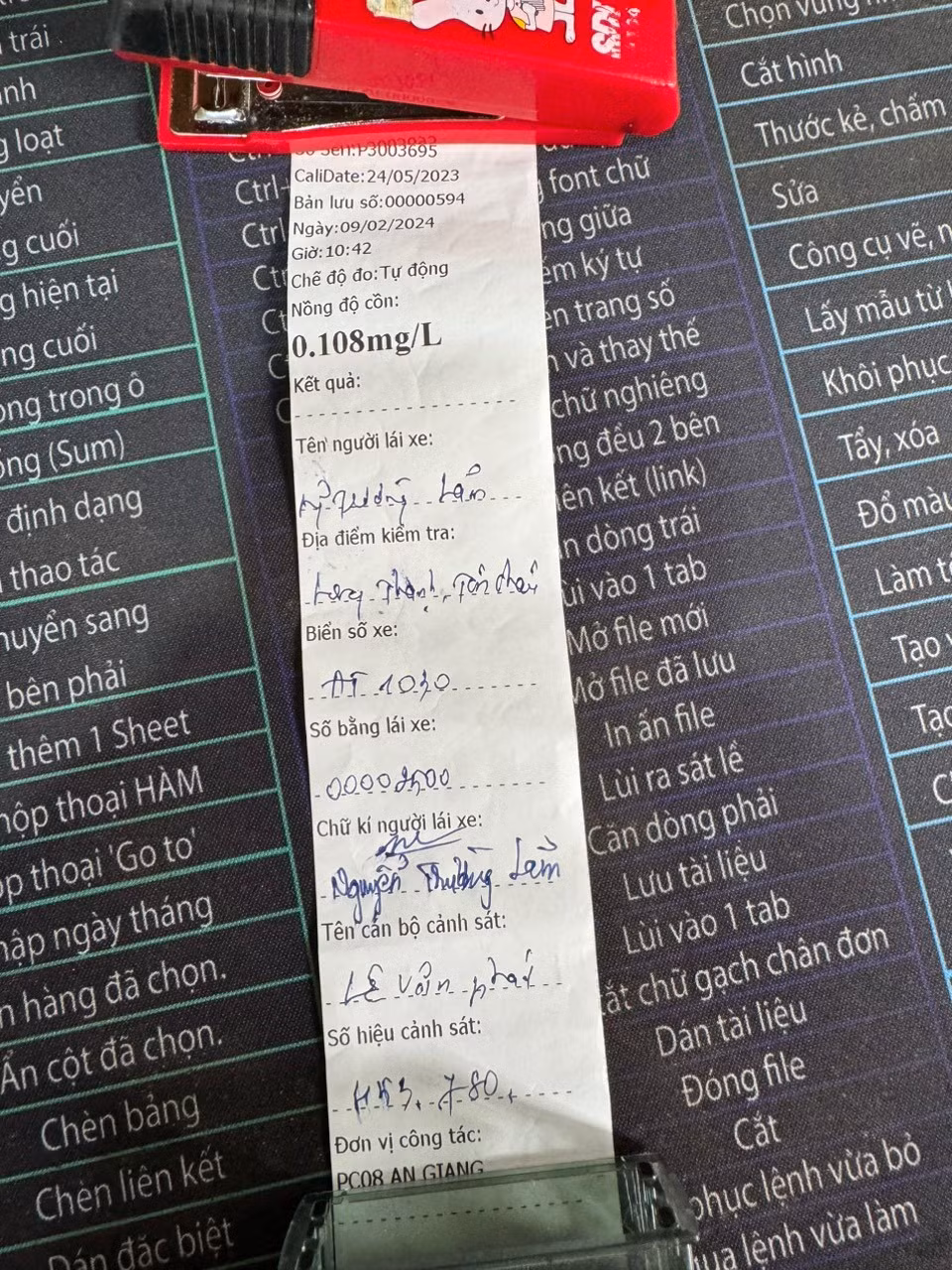 CSGT đón Tết ngoài đường đêm giao thừa -5