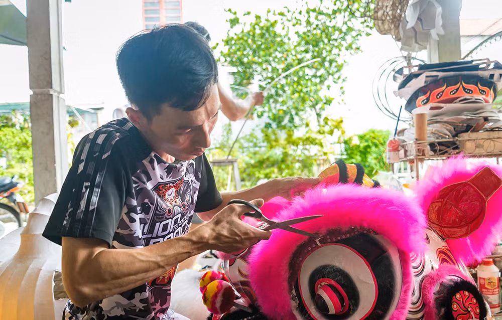Nghề làm đầu lân xứ Cố Đô -0