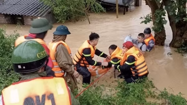 Lãnh đạo Lào điện thăm hỏi về cơn bão số 3 gây nhiều thiệt hại ở Việt Nam
