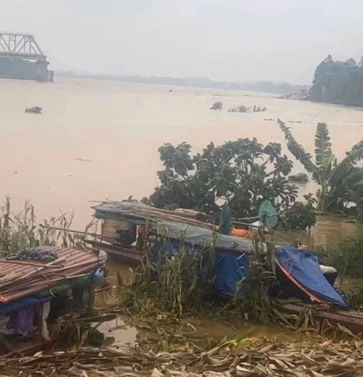 Thủ tướng chỉ đạo tập trung khắc phục sự cố sập cầu Phong Châu, ứng phó, khắc phục hậu quả mưa lũ, sạt lở -0