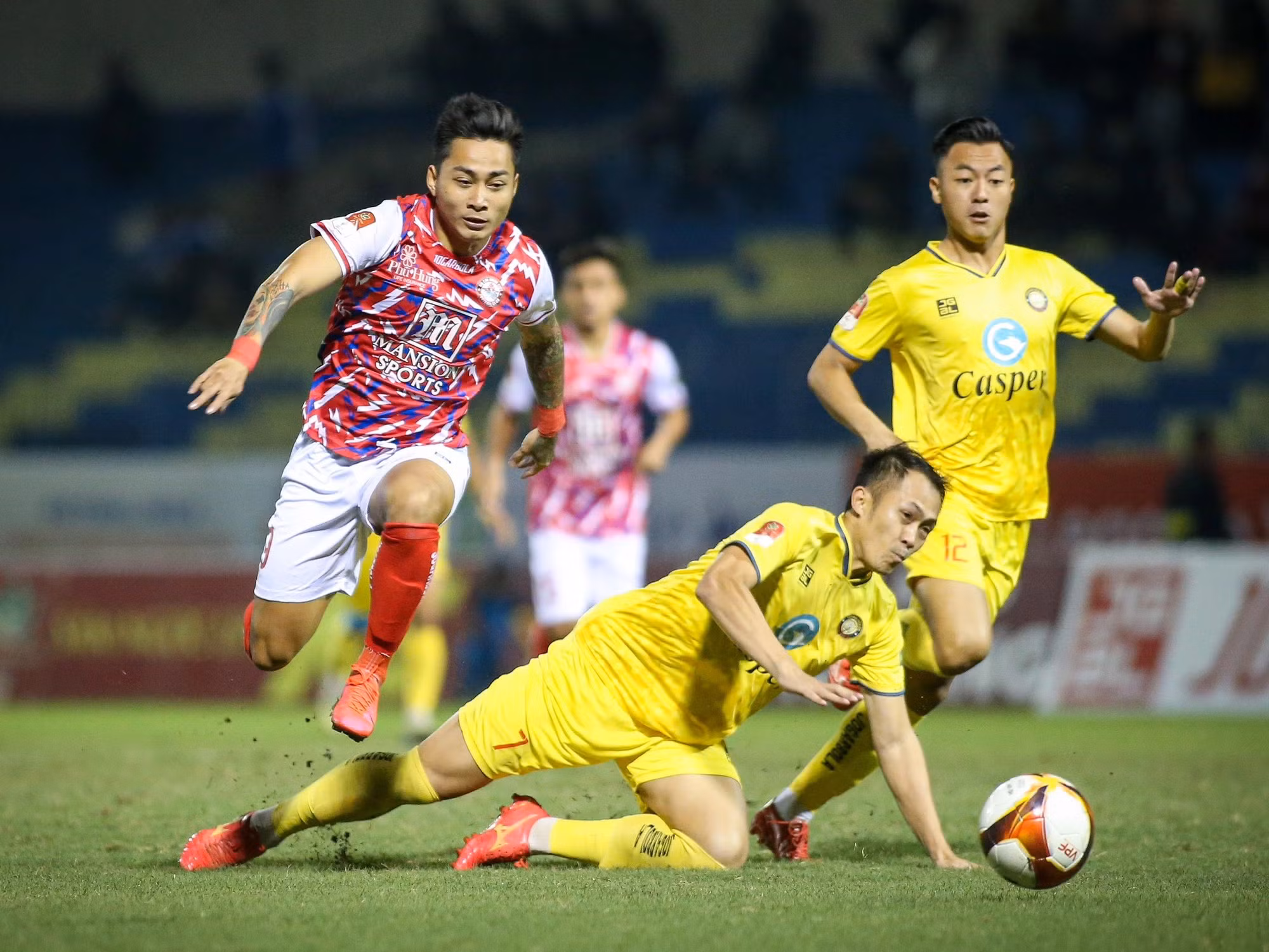 Bước lùi của những tài năng -0