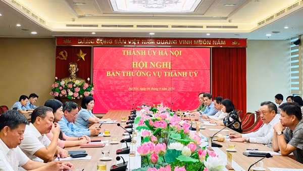 Hà Nội tập trung ứng phó các tình huống khẩn cấp do ảnh hưởng siêu bão