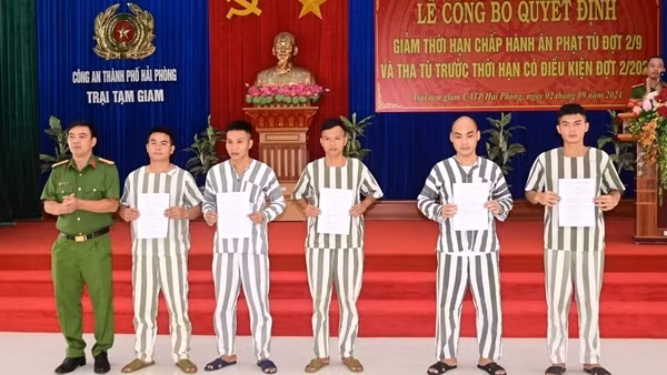 Tha tù trước thời hạn và giảm án cho 47 phạm nhân tại Hải Phòng