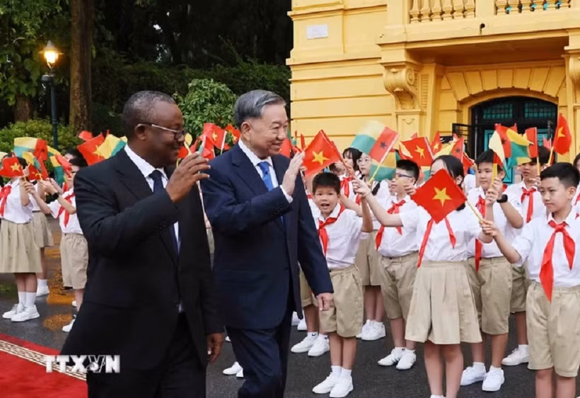 Lễ đón chính thức Tổng thống Cộng hòa Guinea-Bissau và Phu nhân -0