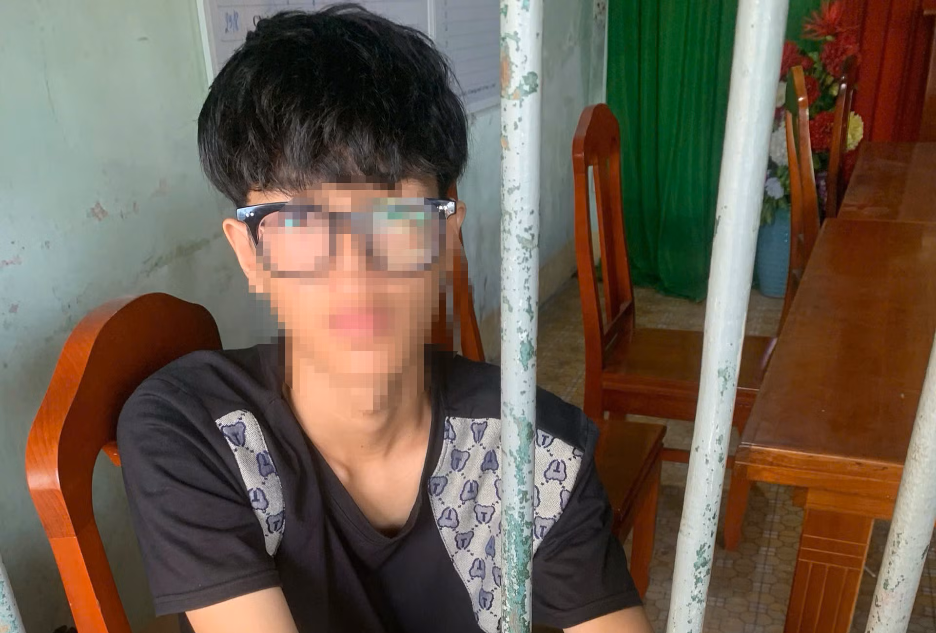 Điều tra làm rõ vụ hộn chiến,&nbsp;chém gần đứt lìa cánh tay một thanh niên -0