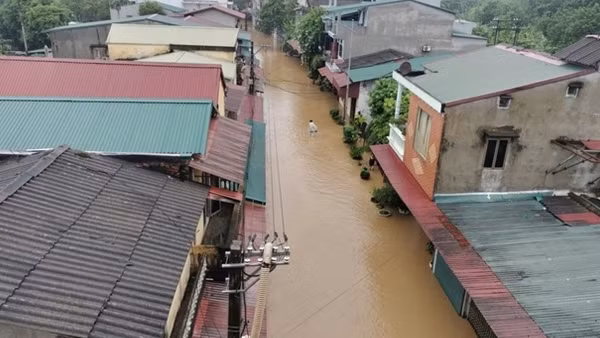 71 người chết và mất tích, 732 người bị thương do bão lũ