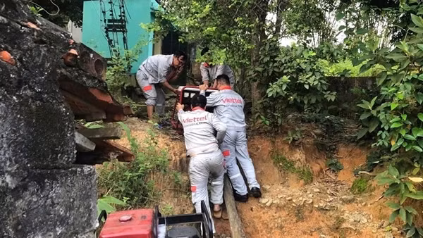 Viettel “liên thông” sóng di động, giúp chính quyền, người dân đảm bảo liên lạc