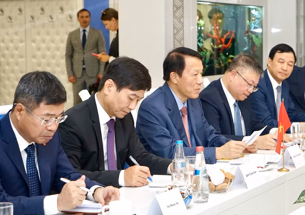 Không ngừng củng cố, tăng cường và phát triển quan hệ hợp tác với các đối tác Belarus -0