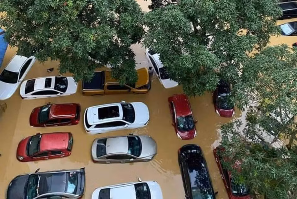 Công an Thái Nguyên hỗ trợ trẻ sơ sinh, người già yếu khỏi 