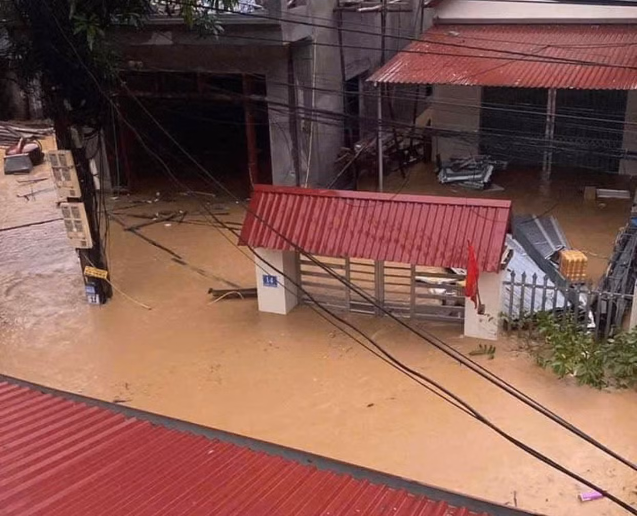 Lạng Sơn: Sáng nay hồ Bản Lài bắt đầu xả lũ -1