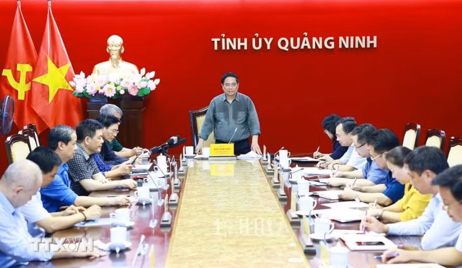 Thủ tướng làm việc với tỉnh Quảng Ninh về công tác khắc phục hậu quả bão số 3 -0