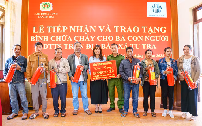 Lan tỏa phong trào “Nhà tôi có bình chữa cháy” -0