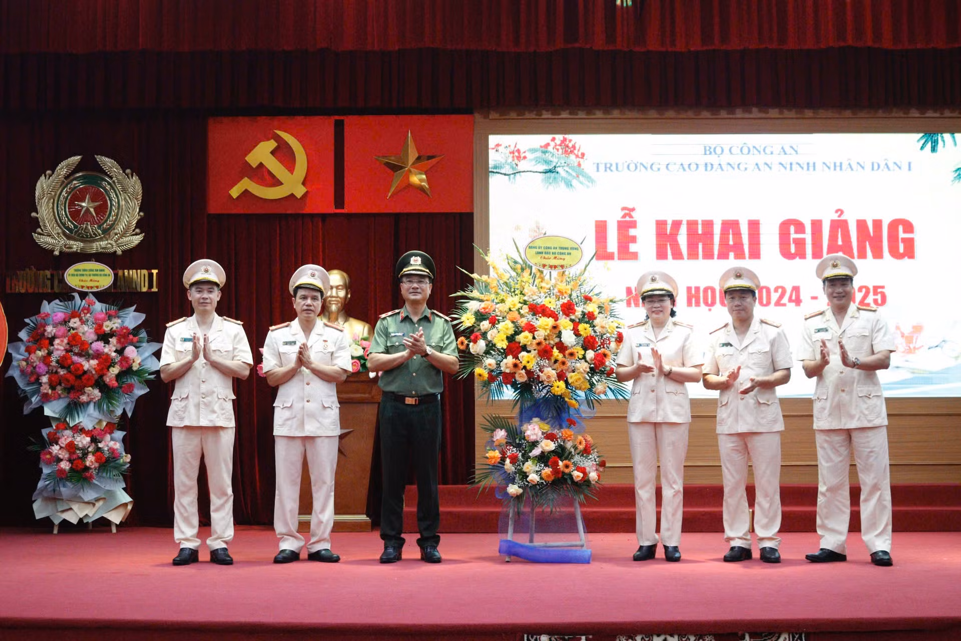 Trường Cao đẳng ANND I đẩy mạnh chuyển đổi số, xây dựng đội ngũ giáo viên vững mạnh toàn diện -0