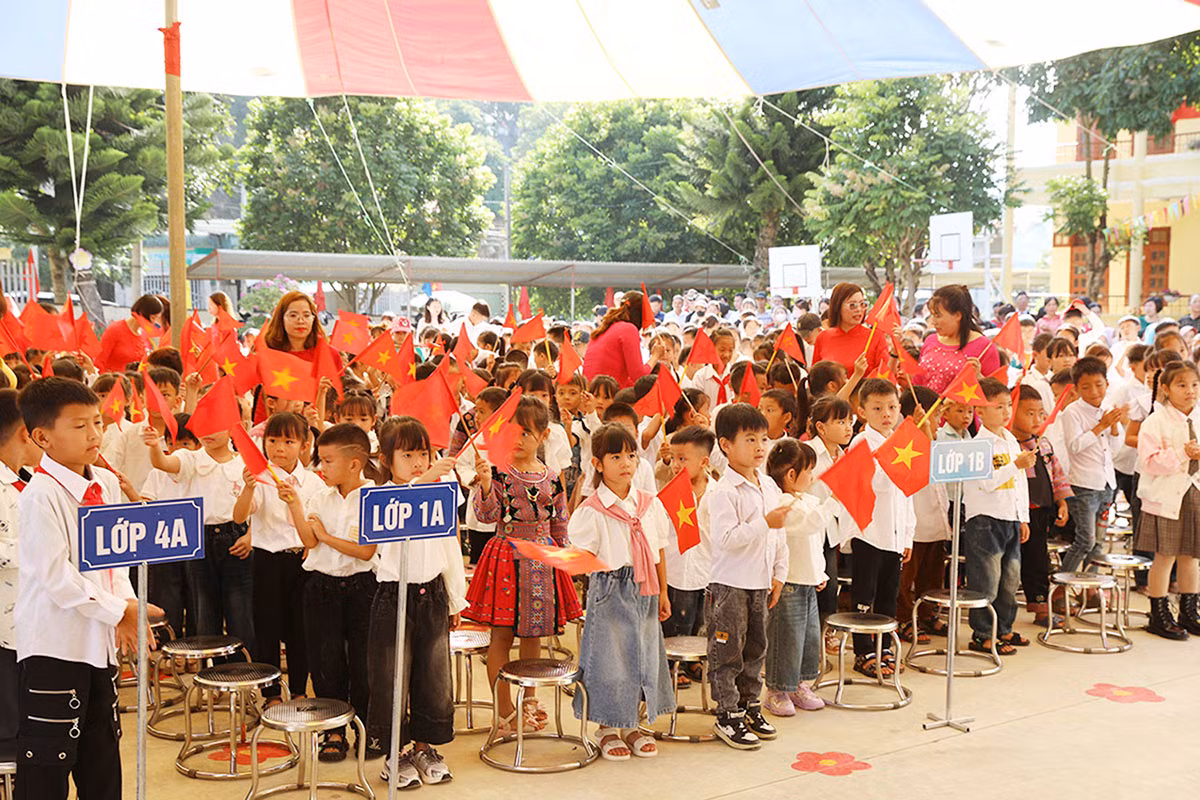 Ngày khai giảng nơi rẻo cao Sơn La -0