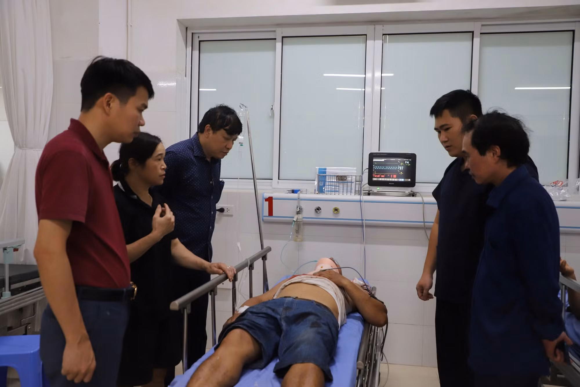 100% cơ sở y tế ở Quảng Ninh chạy máy phát điện, cấp cứu nhiều ca ngộ độc khí CO -0