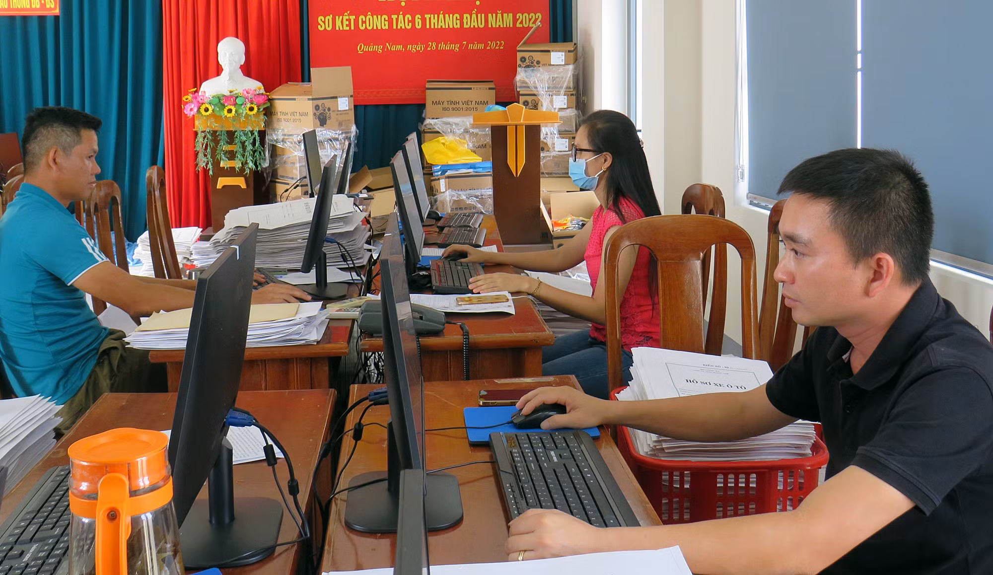 CSGT Quảng Nam nỗ lực cập nhật dữ liệu đăng ký ôtô -0