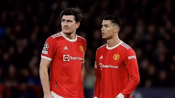 Ronaldo muốn tước băng thủ quân của Harry Maguire