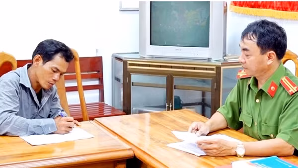 Can ngăn vợ chồng em gái cãi nhau, anh vợ đâm em rể tử vong