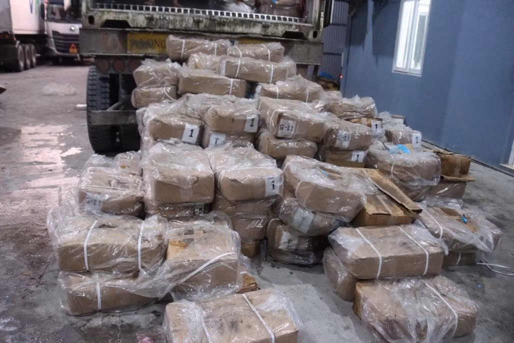 Phát hiện trên 86 tấn thực phẩm đông lạnh không rõ nguồn gốc xuất xứ -0