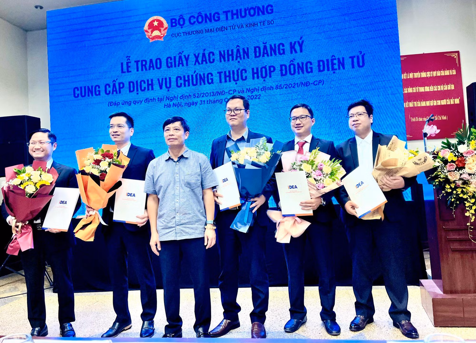 5 doanh nghiệp đầu tiên được Bộ Công Thương trao Giấy xác nhận đăng ký cung cấp dịch vụ chứng thực hợp đồng điện tử -0