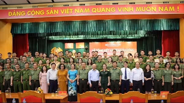 Tổng kết và trao thưởng cuộc thi Đại sứ Văn hóa đọc trong CAND năm 2022