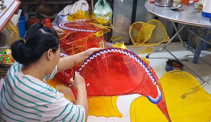Xóm lồng đèn nhộn nhịp đón mùa trăng -0