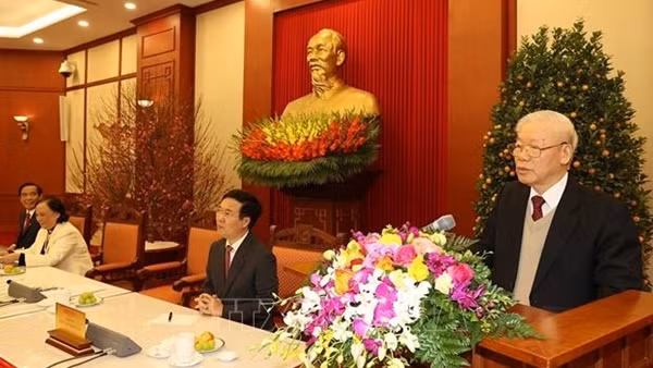 Tổng Bí thư gặp mặt các đại biểu về dự Đại hội lần thứ VI Hội Người cao tuổi Việt Nam