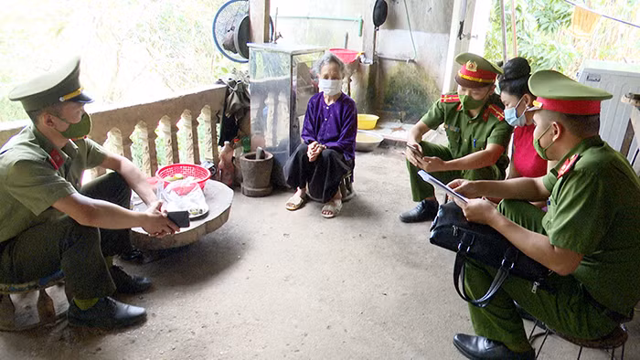 Để đồng bào không trở thành nạn nhân của không gian mạng -1