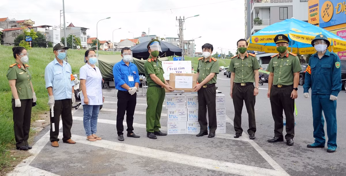 Báo Công an nhân dân: Một năm ghi đậm dấu ấn (TET) -0