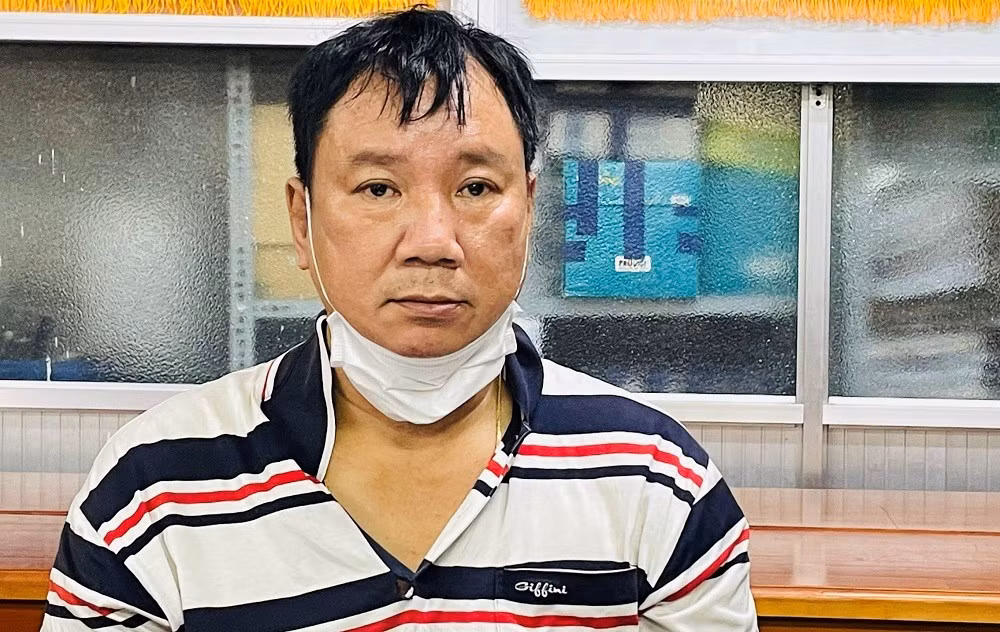 Bắt quả tang chủ tiệm vàng ở An Giang đang mua bán vàng lậu -0