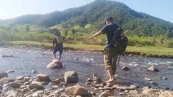 Kỳ lạ thú săn hàng độc đón xuân