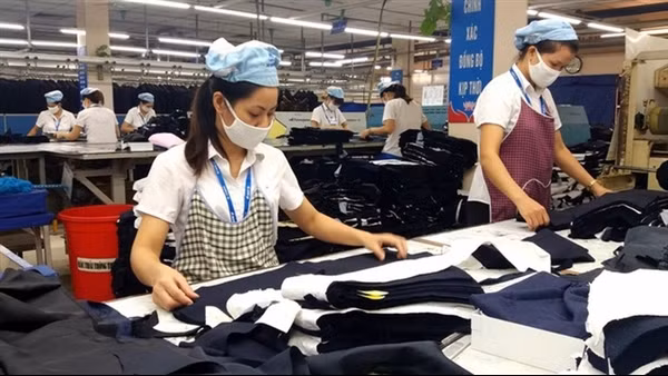 Tăng thời gian làm thêm: Cần cơ chế giám sát ảnh 3