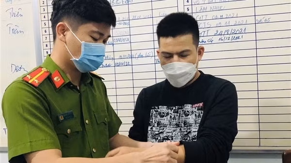 Triệt xoá đường dây tuyển cộng tác viên bán bản vẽ thiết kế trên mạng lừa đảo hơn 100 tỷ đồng ảnh 4