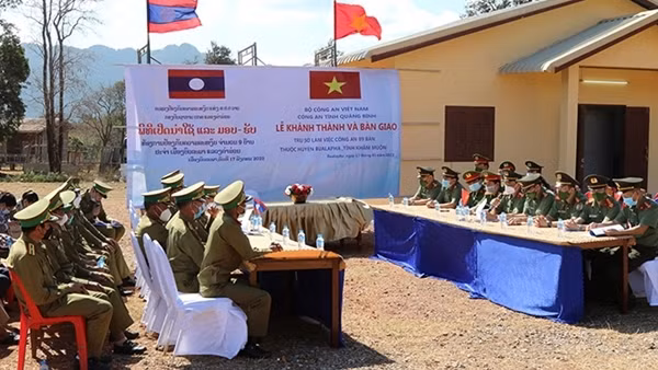 Khánh thành trụ sở làm việc cho Công an các bản thuộc tỉnh Xê Kông - Lào ảnh 5