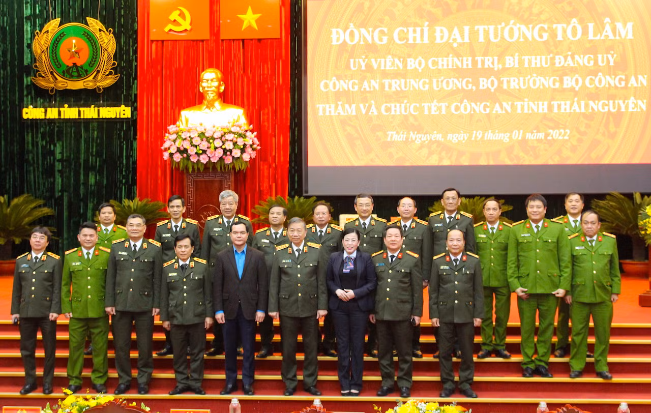 Giữ bình yên từng bản làng, khu phố để Nhân dân ngày càng ấm no, giàu mạnh -0