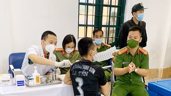 Chuyện những người đón Tết ở bệnh viện