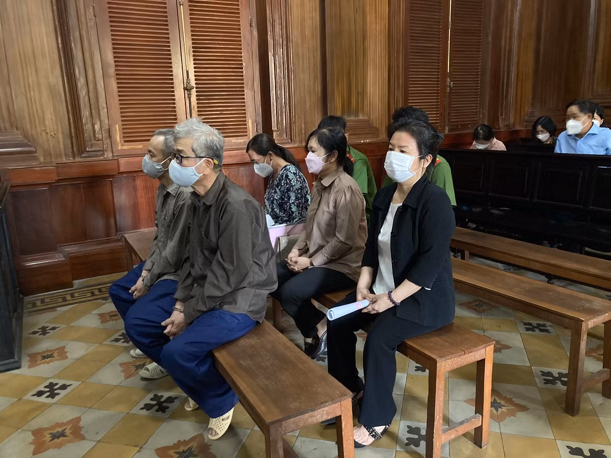 Cựu Chánh thanh tra Sở Tài chính TP Hồ Chí Minh lĩnh án -0