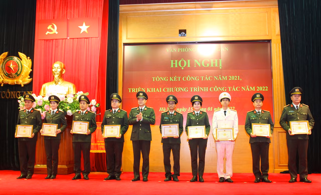 Đổi mới, nâng cao chất lượng công tác tham mưu kịp thời, đúng và trúng tình hình -0