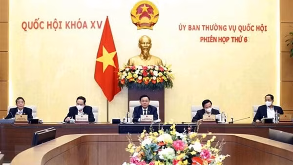 Bế mạc Phiên họp thứ 8 của Ủy ban Thường vụ Quốc hội ảnh 2