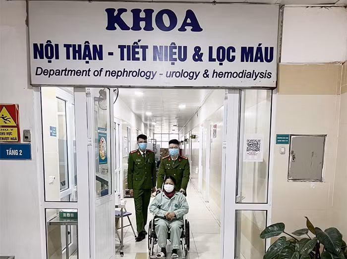 Chuyện những người đón Tết ở bệnh viện -0
