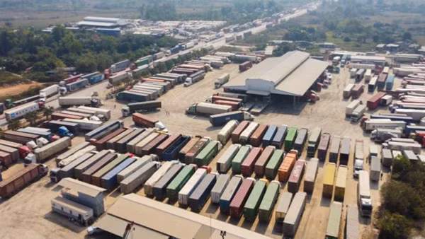 Khôi phục thông quan tại các cửa khẩu biên giới trên địa bàn Móng Cái