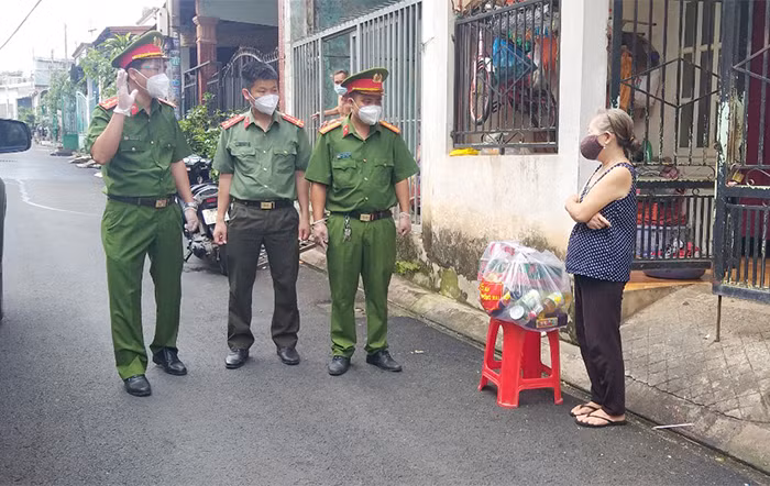 Chuyện ghi ở đơn vị dẫn đầu phong trào thi đua -0